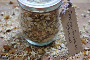 Orangen Haselnuss Streusel