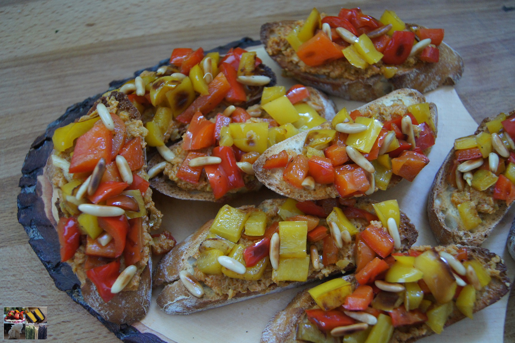 Paprika Crostini mit Tapanade - Bruschetta - Natürlich Lecker