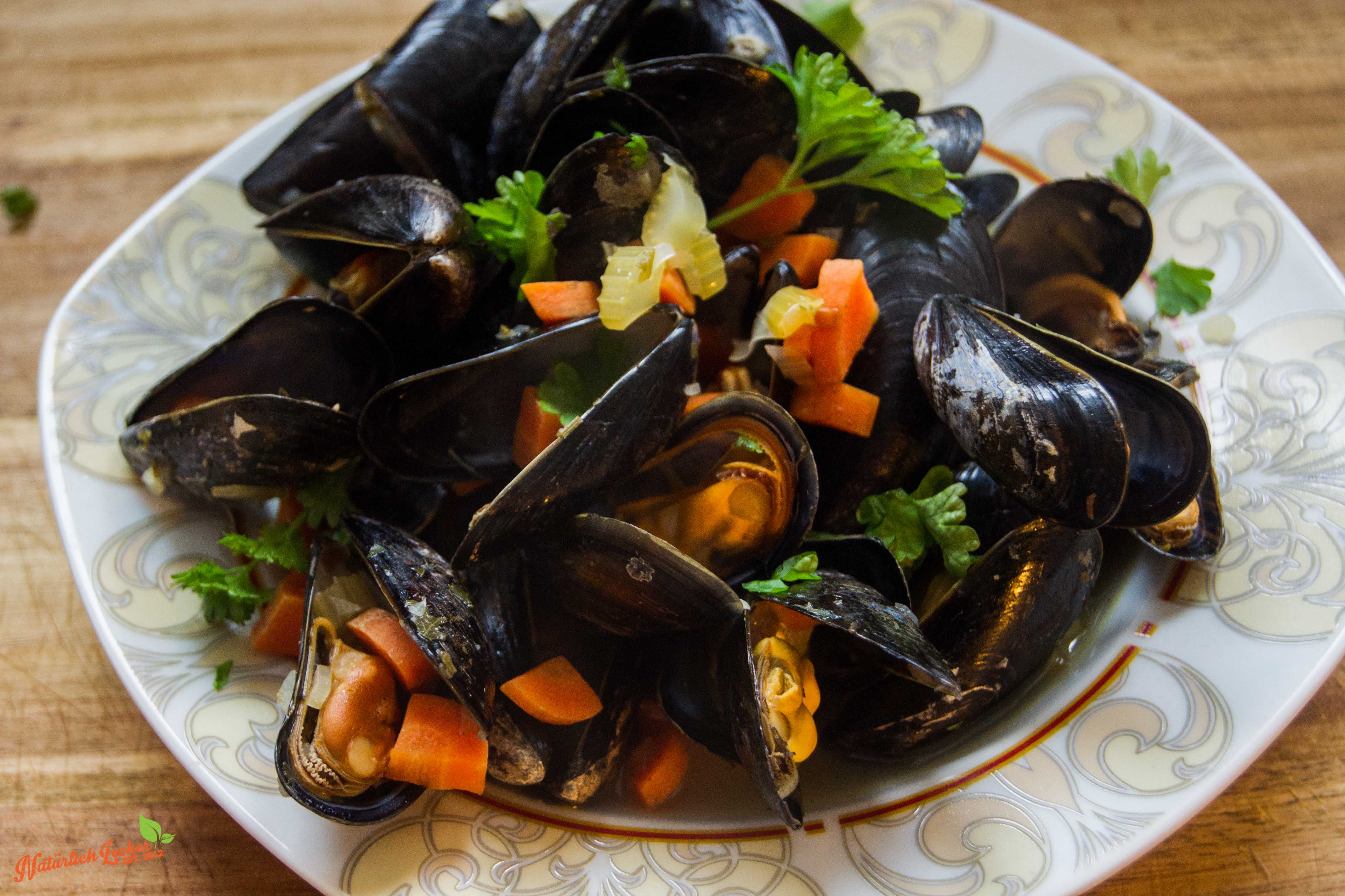 Miesmuscheln Mit Schalotten Und Weißwein — Rezepte Suchen