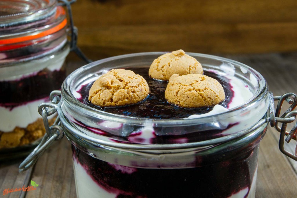Heidelbeer Amarettini Dessert - Natürlich Lecker