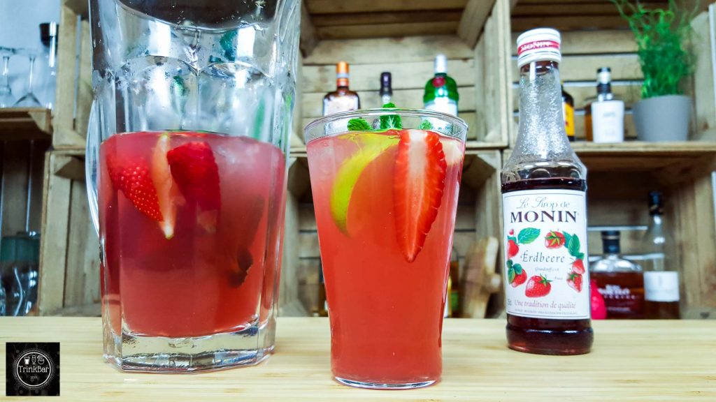 Erdbeer Limetten Eistee - TrinkBar - Natürlich Lecker Erdbeer Limetten Eistee - TrinkBar - Natürlich Lecker