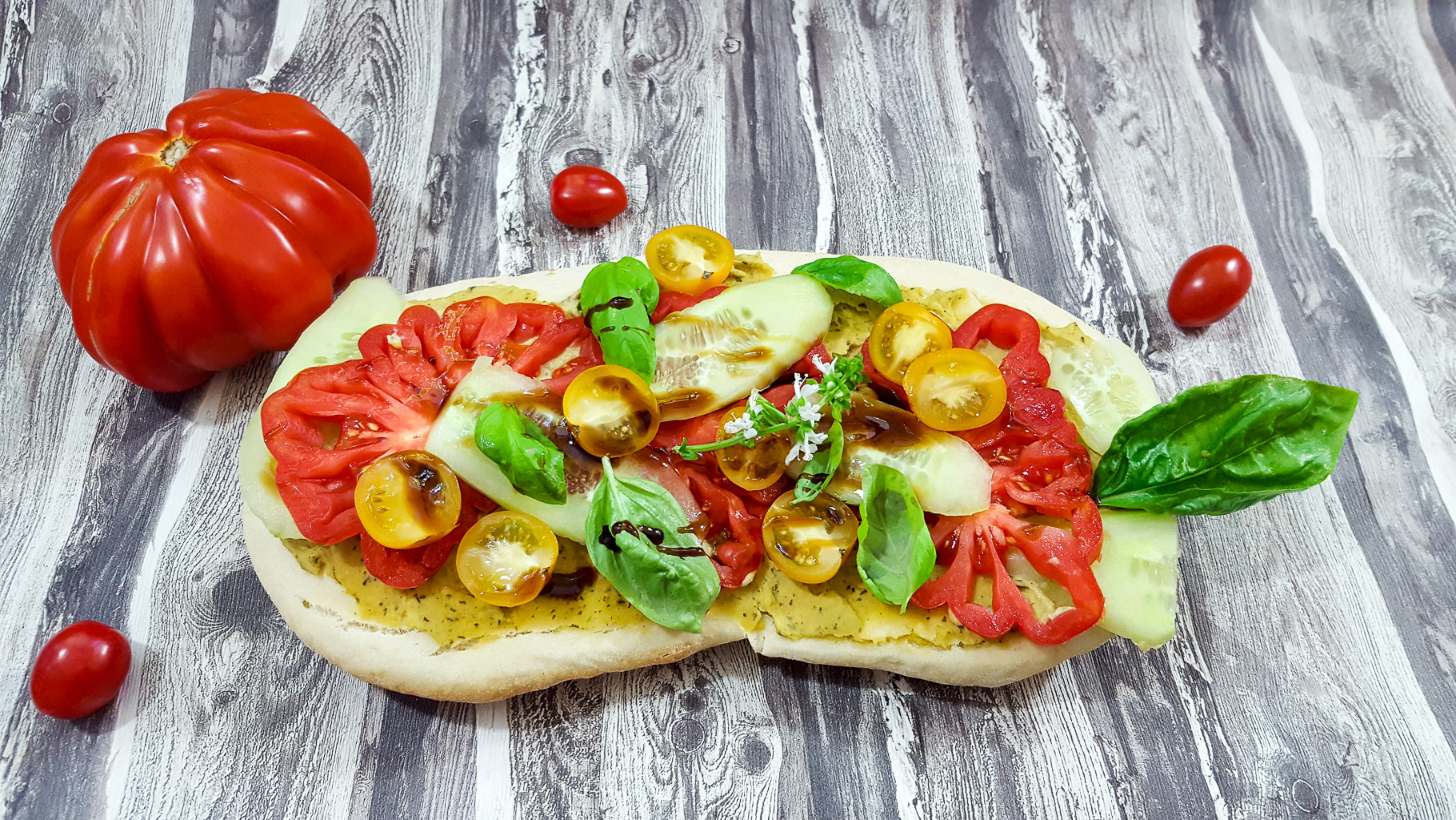 Salat Pizza selber machen - Natürlich Lecker